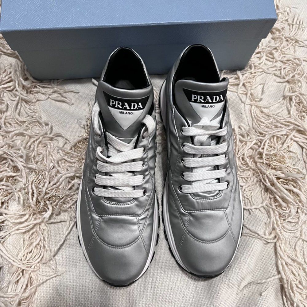 PRADA Logo Nylon Casual Laceup Women’s Sneakers - Picture 3 of 11